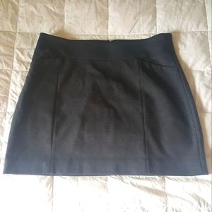 White House Black Market skirt with pockets size L